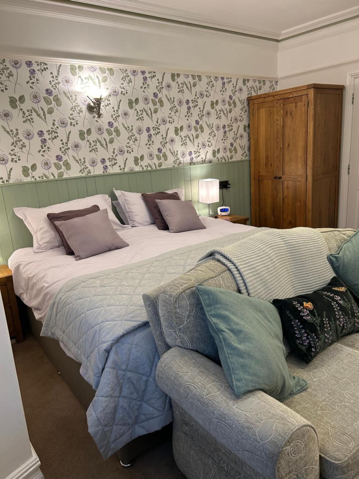 Birchleigh Guest House Grange-over-Sands Exteriér fotografie